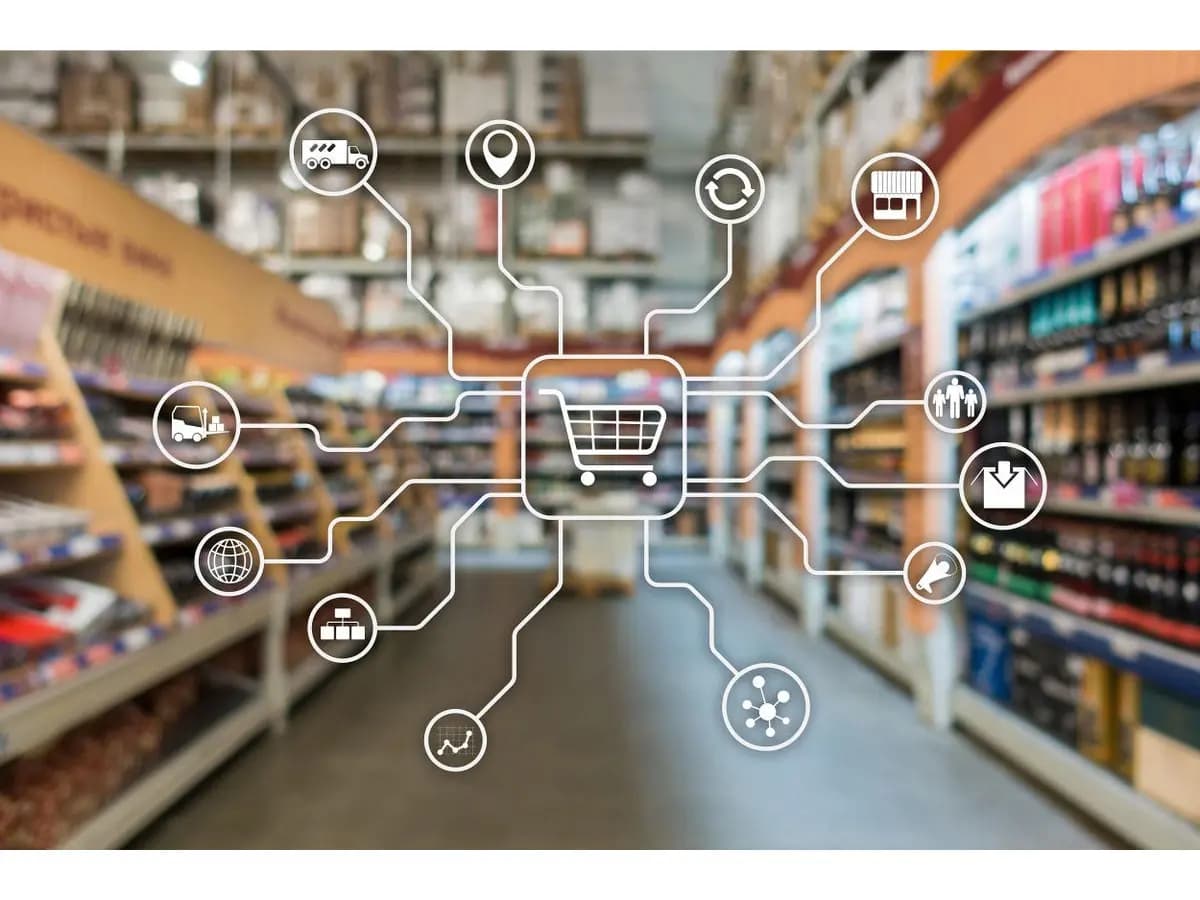 Интерьер магазина одежды